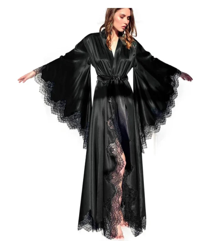 Kimono en Dentelle Noire Long de Mariée