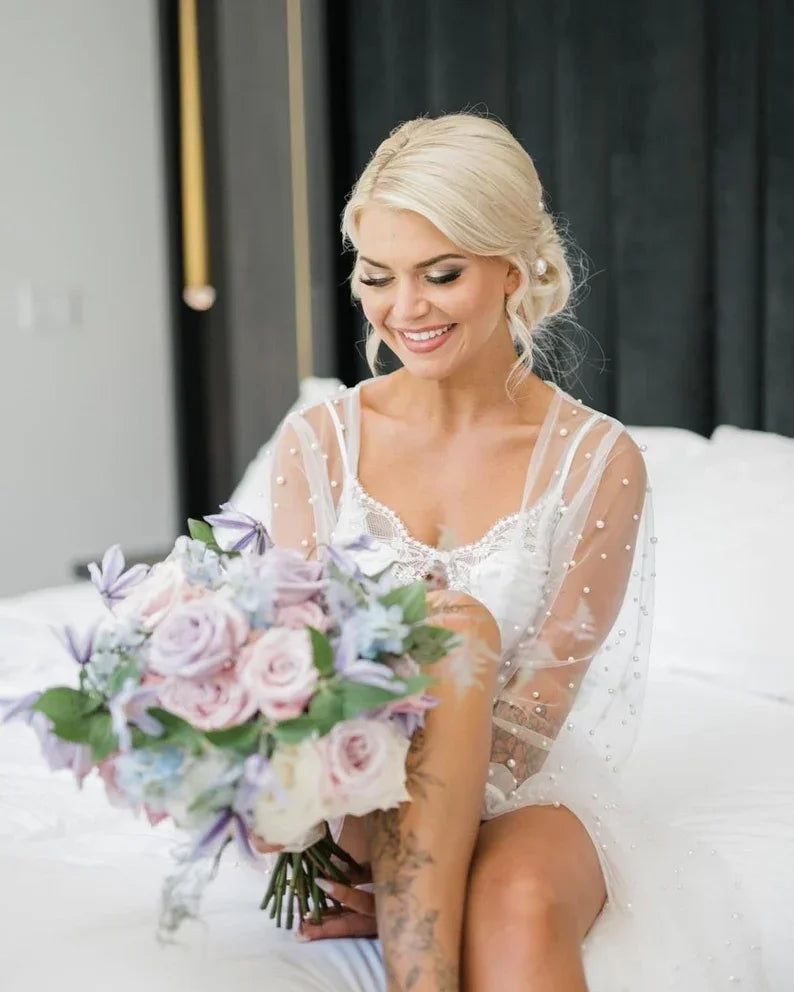 Peignoir en Soie Blanche Perlée de Mariée