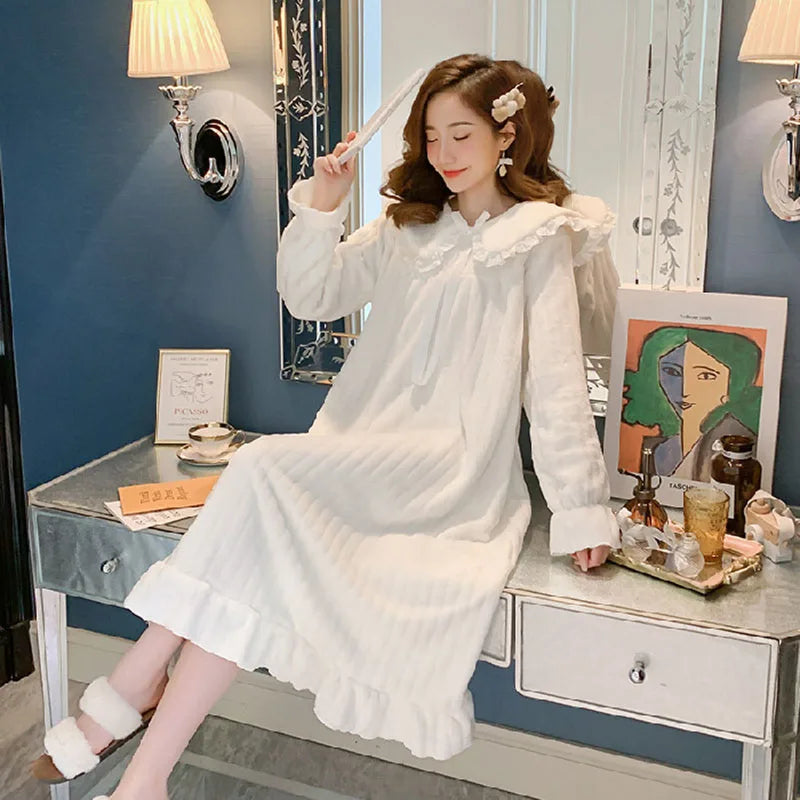 Chemise de Nuit en Flanelle à Volants