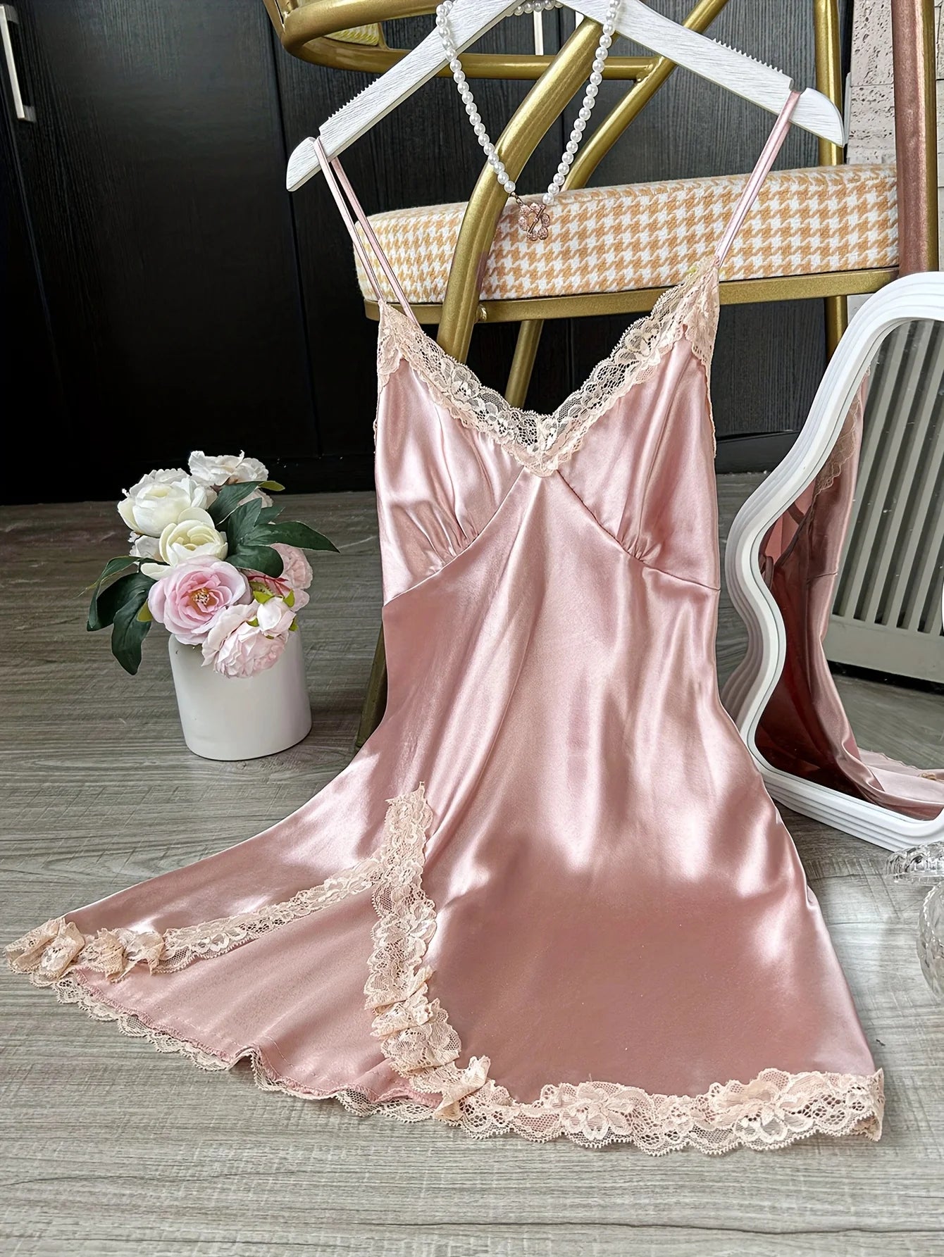 Chemise de Nuit en Dentelle Col en V Sexy