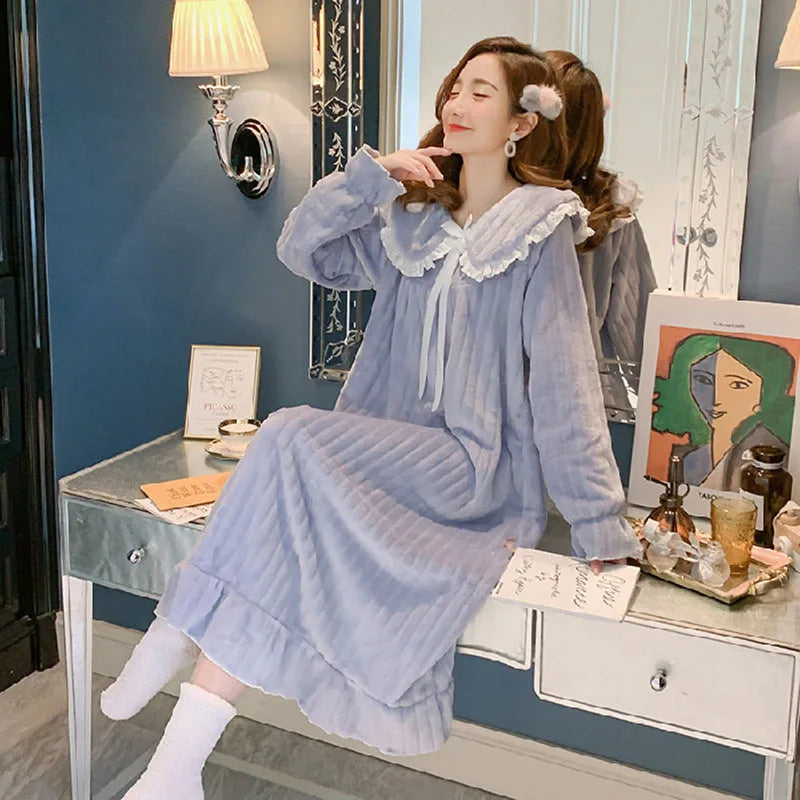 Chemise de Nuit en Flanelle à Volants