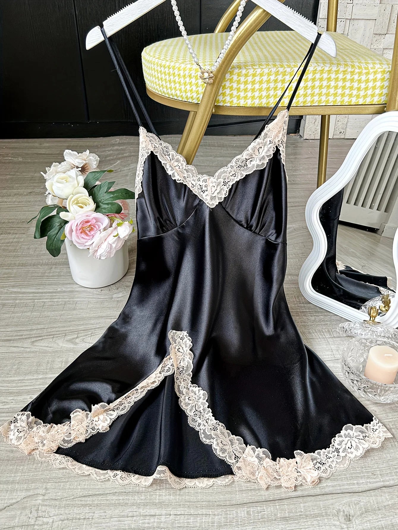 Chemise de Nuit en Dentelle Col en V Sexy