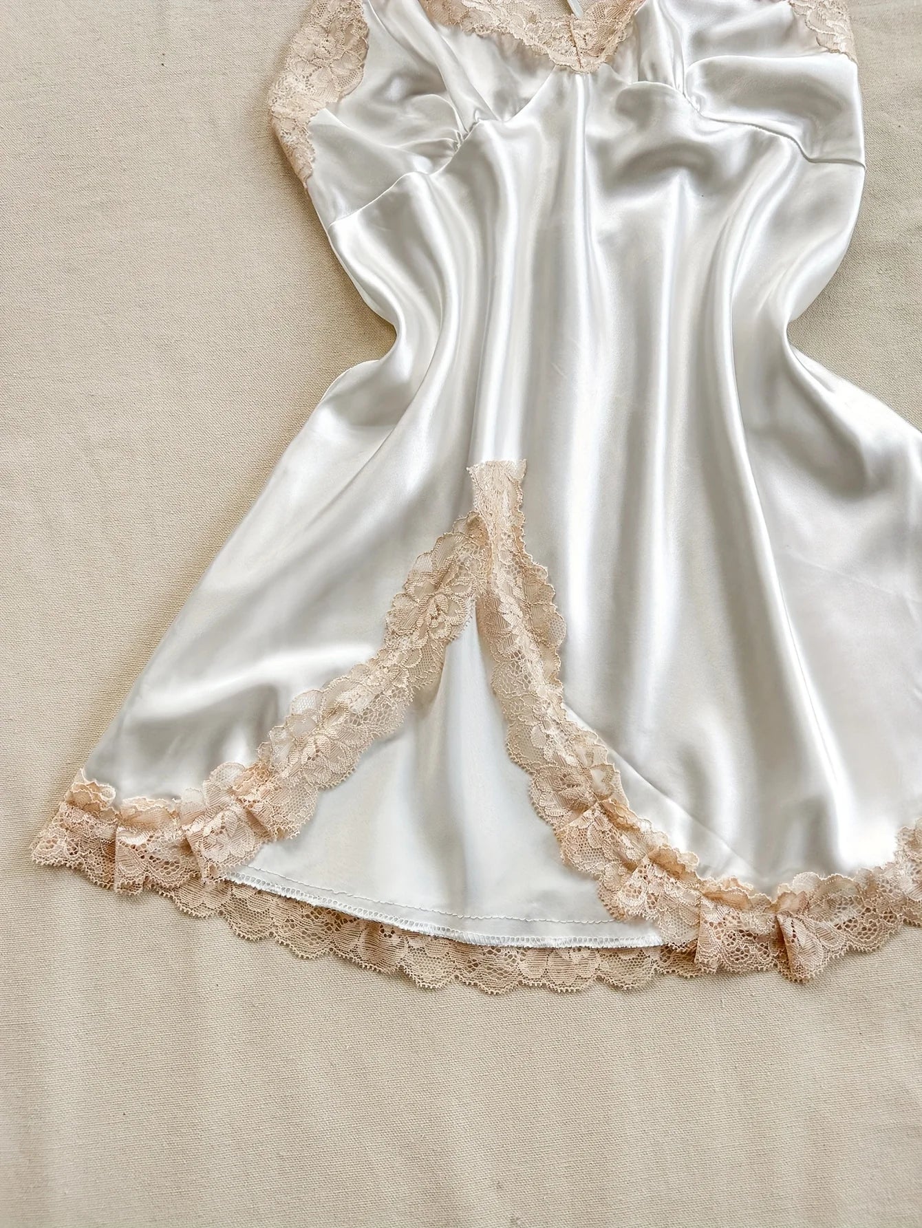 Chemise de Nuit en Dentelle Col en V Sexy
