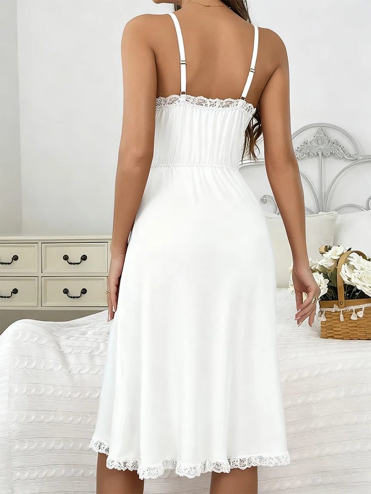 Chemise de Nuit en Dentelle Col en V Profond Romantique