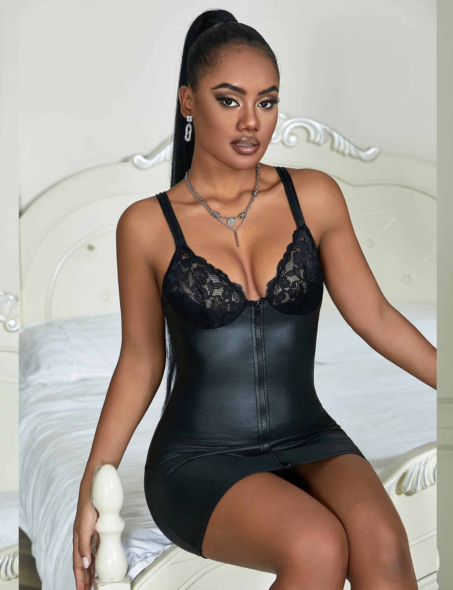 Nuisette en Dentelle Noire