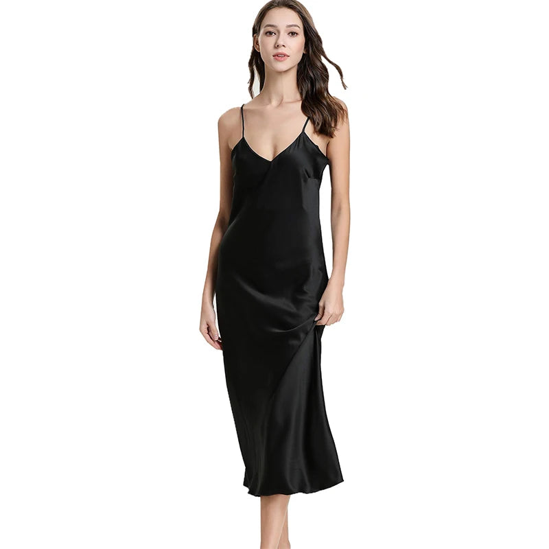 Chemise de Nuit en Satin Col en V